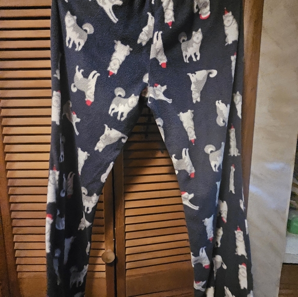 Husky pajamas - Picture 4 of 5